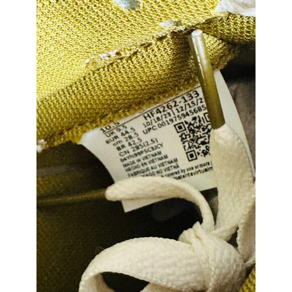 Nike Dunk Low Size 10.5 NEW Sail/Pacific Moss/Cream HF4262-133 - Picture 3 of 8